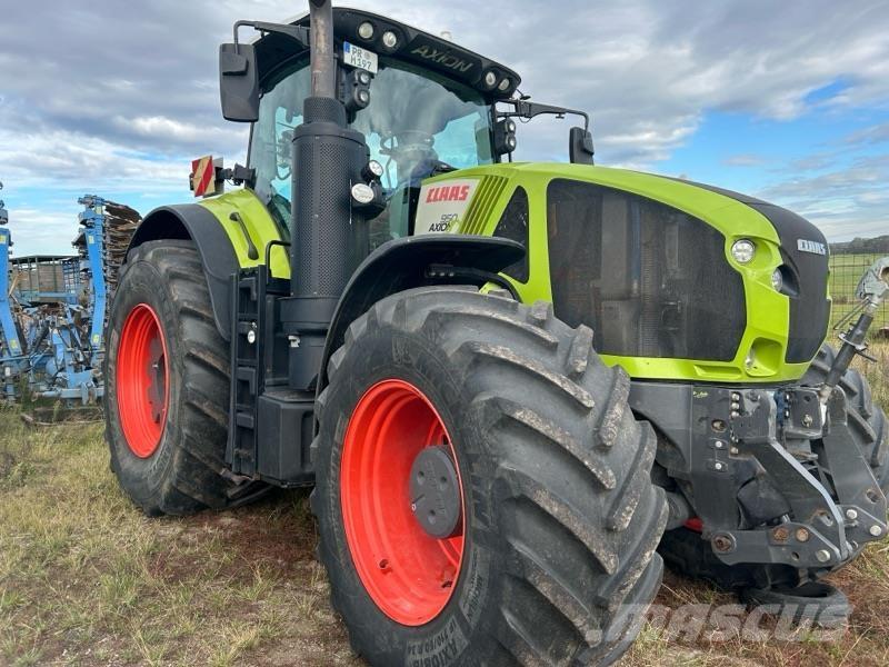 CLAAS Axion 950 Tractores