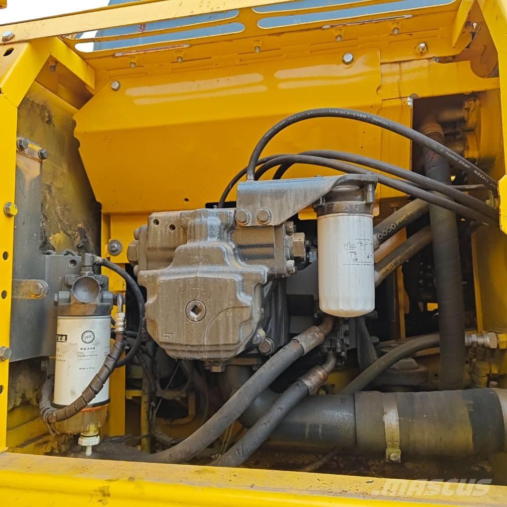 Komatsu PC 240 LC-8 Excavadoras de cadenas