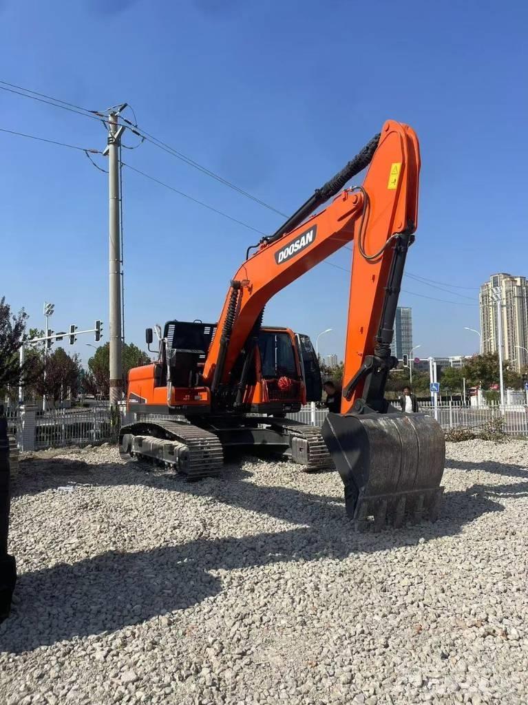 Doosan DX 225LC-9C Excavadoras de cadenas