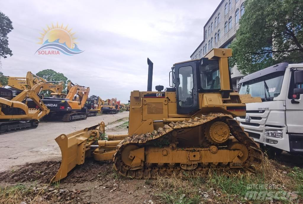 CAT D 5 N Buldozer sobre oruga