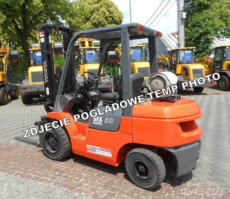 Toyota 02-7FGF30 Carretillas LPG