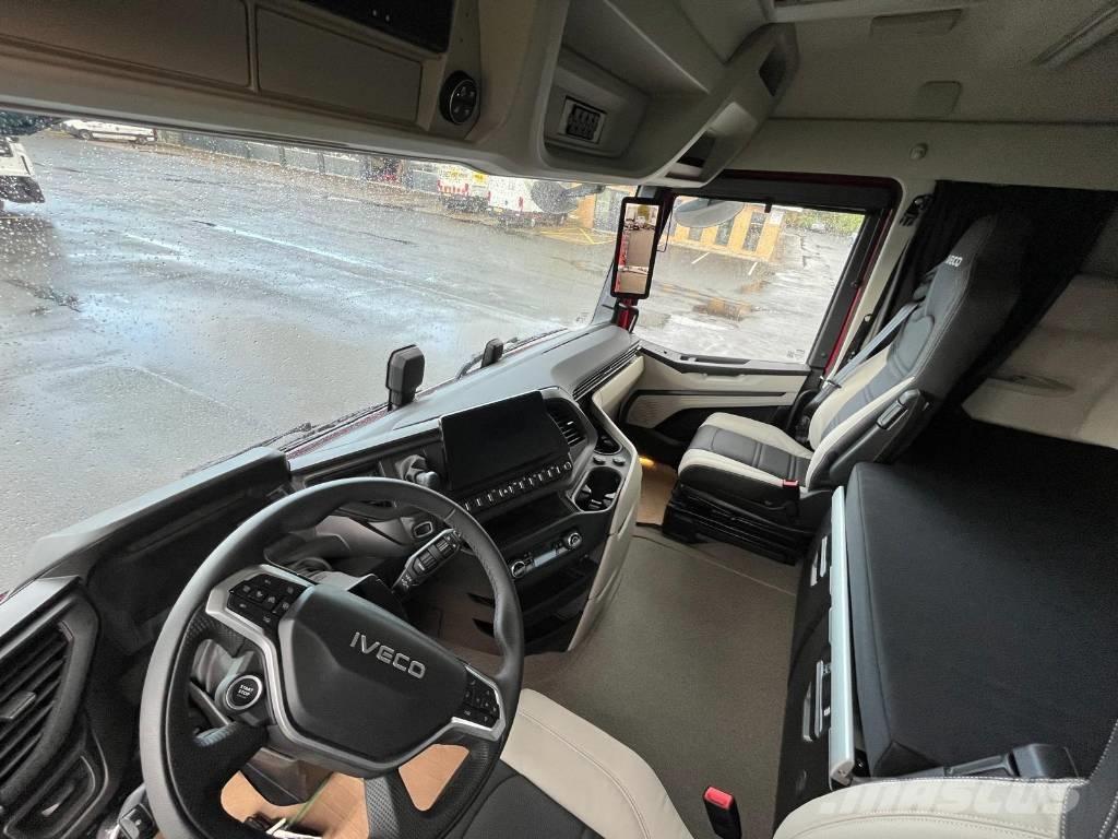Iveco AS350X50YFS Camiones chasis