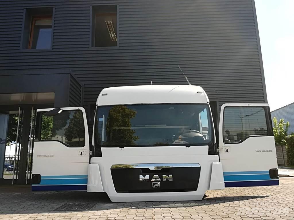 MAN TGX XLX EURO 5 Cabinas e interior