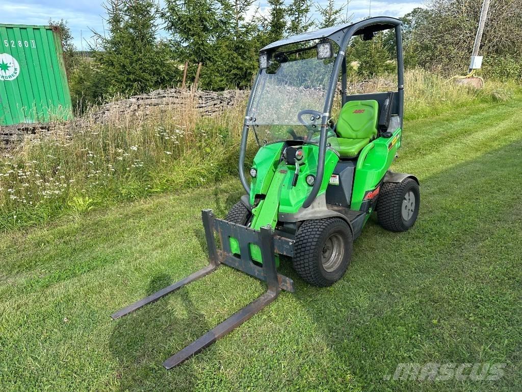 Avant 225 Minicargadoras