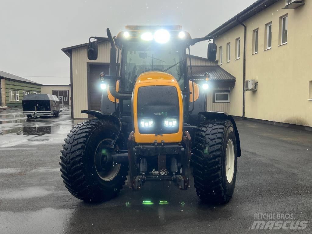 Valtra M 150-4 Tractores
