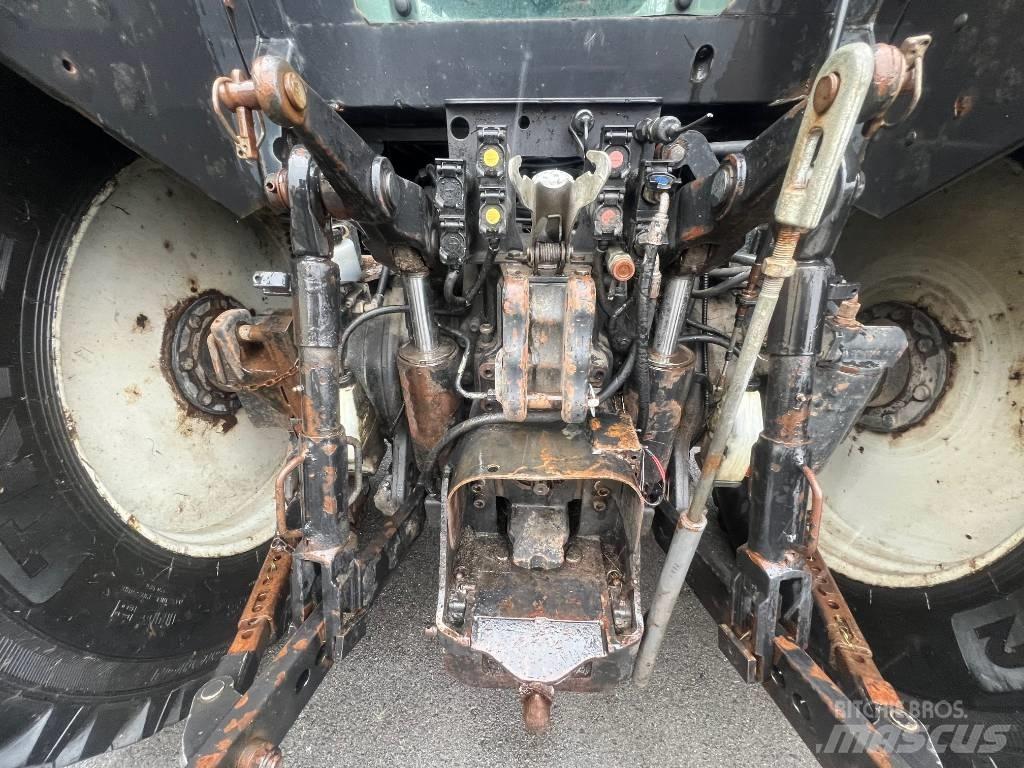 Valtra M 150-4 Tractores