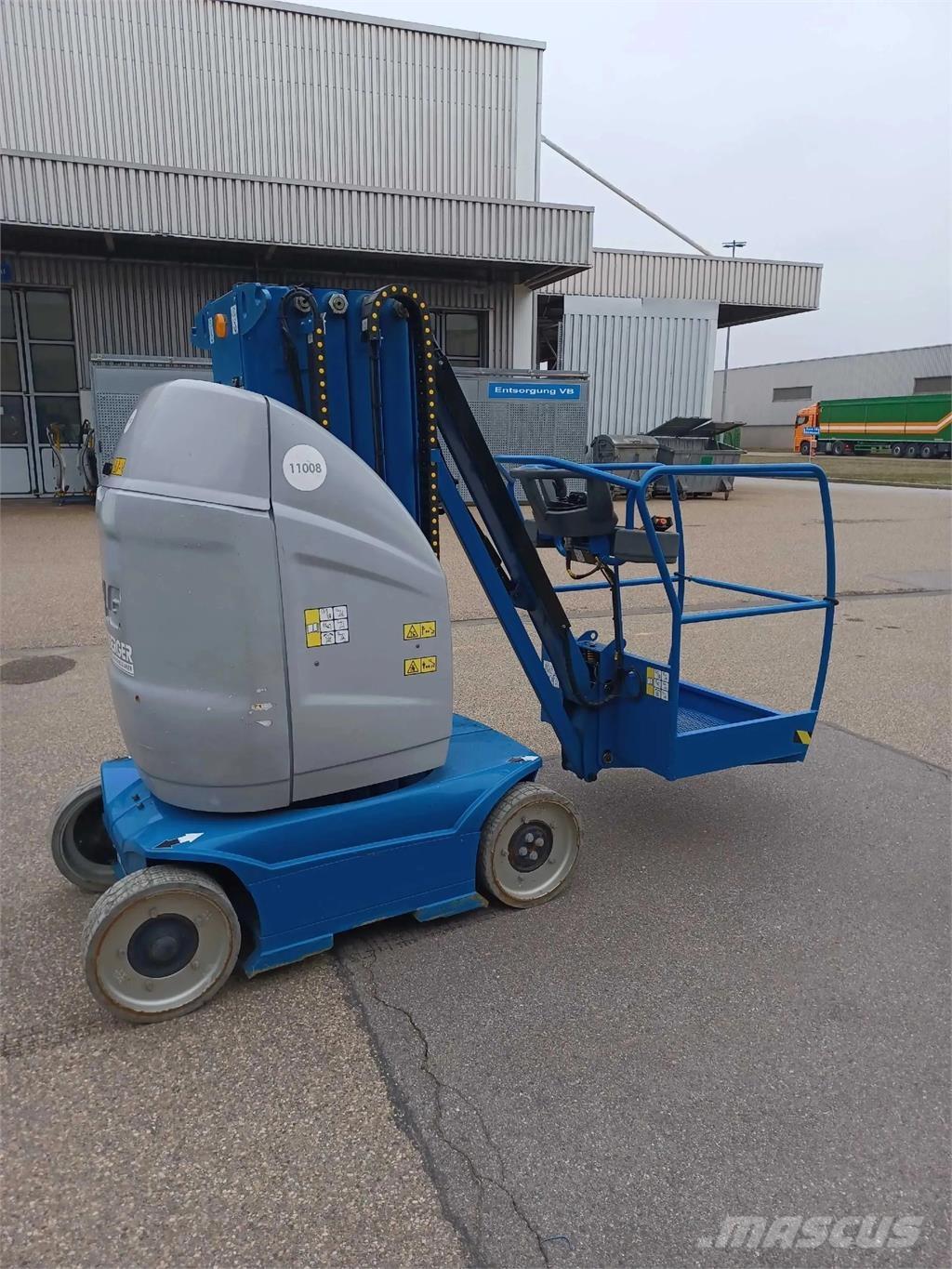 JLG Toucan 10E-L Plataforma de trabajo articulada