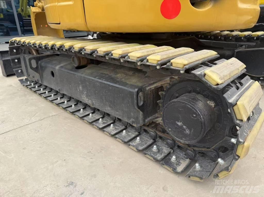 CAT 303.5 E Mini excavadoras < 7t