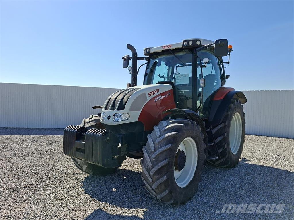 Steyr 4110 PROFI Tractores
