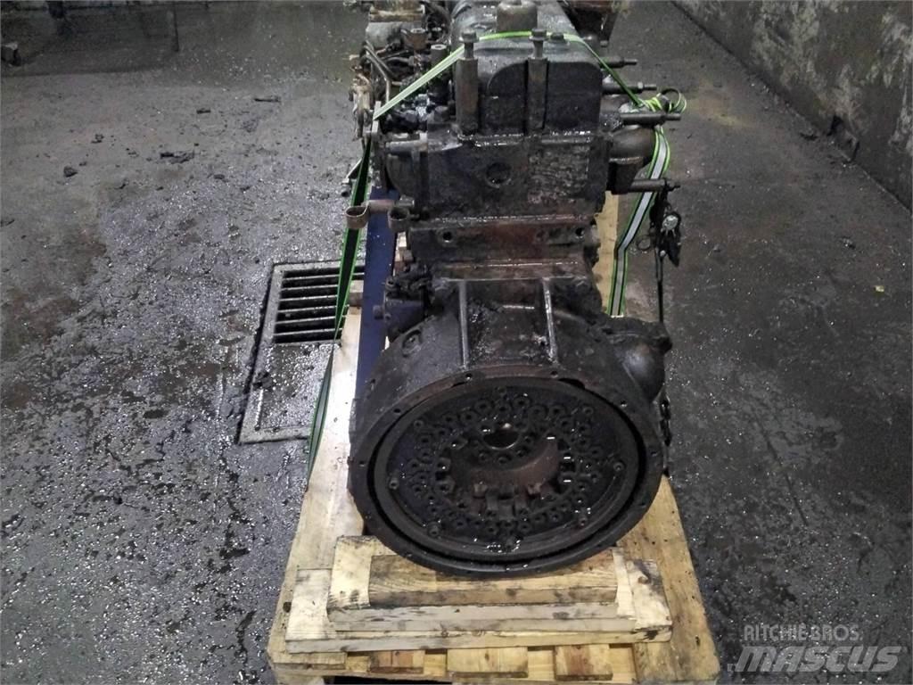 Sisu Komatsu 895 Motores