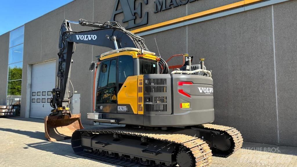 Volvo ECR 235 E Excavadoras de cadenas