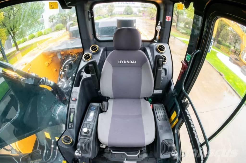 Hyundai HX 220 L Excavadoras de cadenas