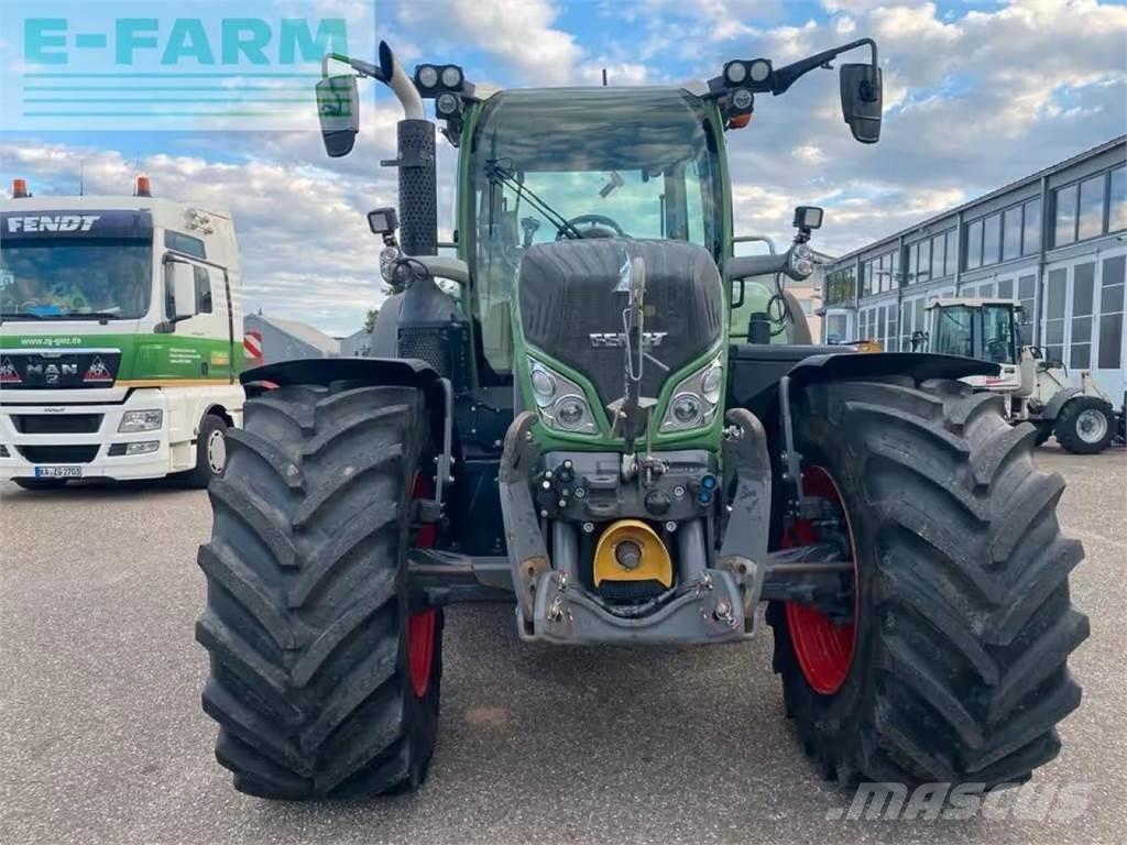 Fendt Vario 718 Tractores