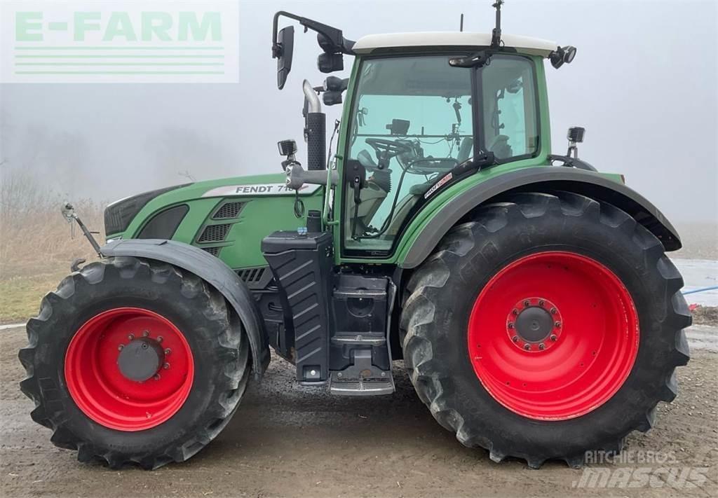 Fendt Vario 718 Tractores