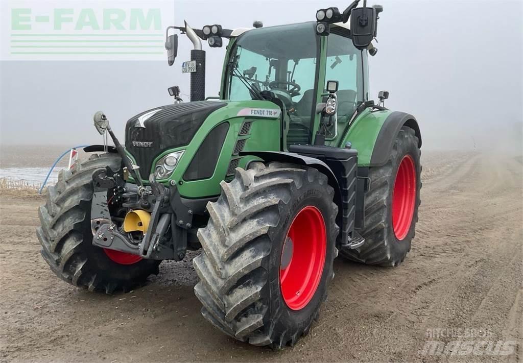 Fendt Vario 718 Tractores