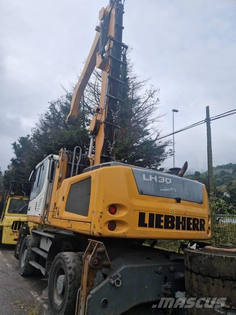 Liebherr LH 30 M Excavadoras de manutención