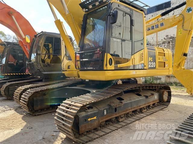 Komatsu PC 220-8 Excavadoras de cadenas