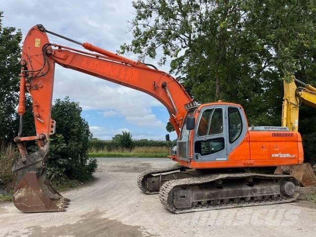 Doosan DX 225 LC Excavadoras de cadenas