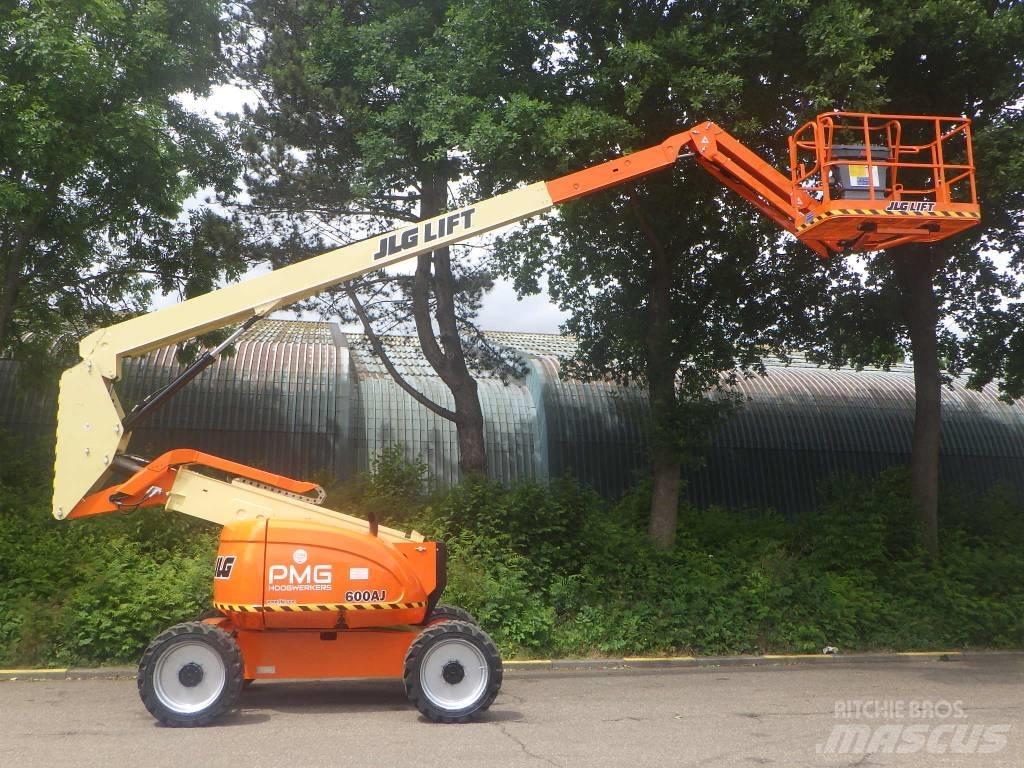 JLG 600AJ Plataforma de trabajo articulada