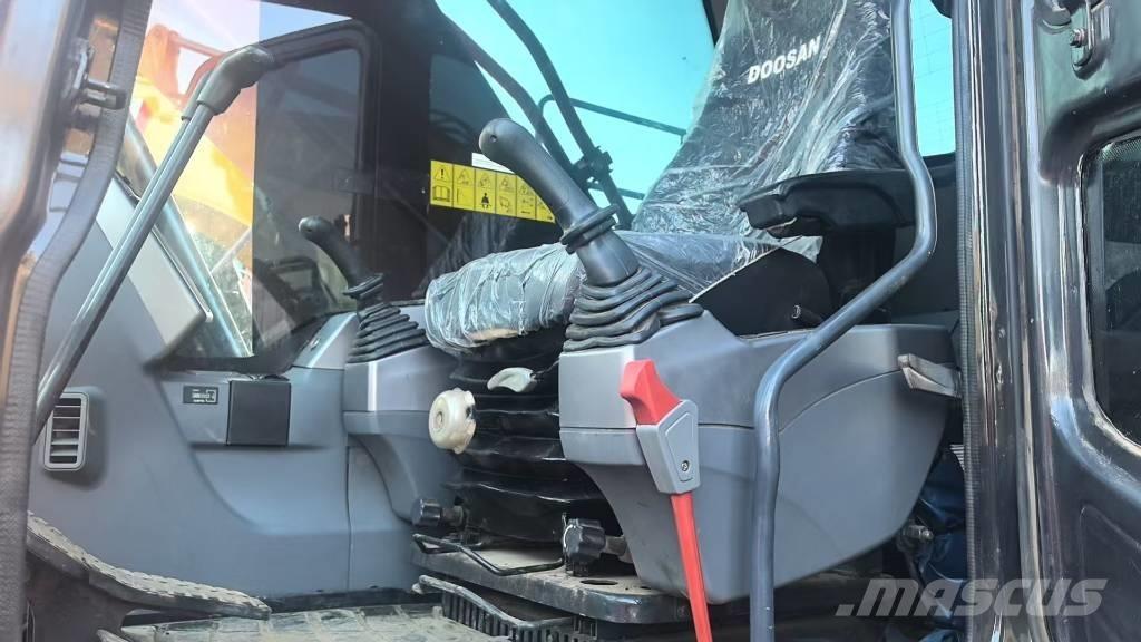 Doosan DX300 Excavadoras de cadenas