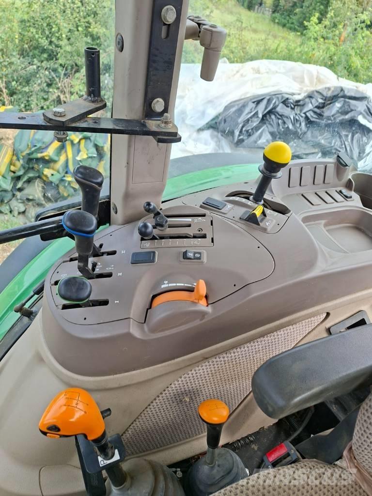 John Deere 5115M Tractores