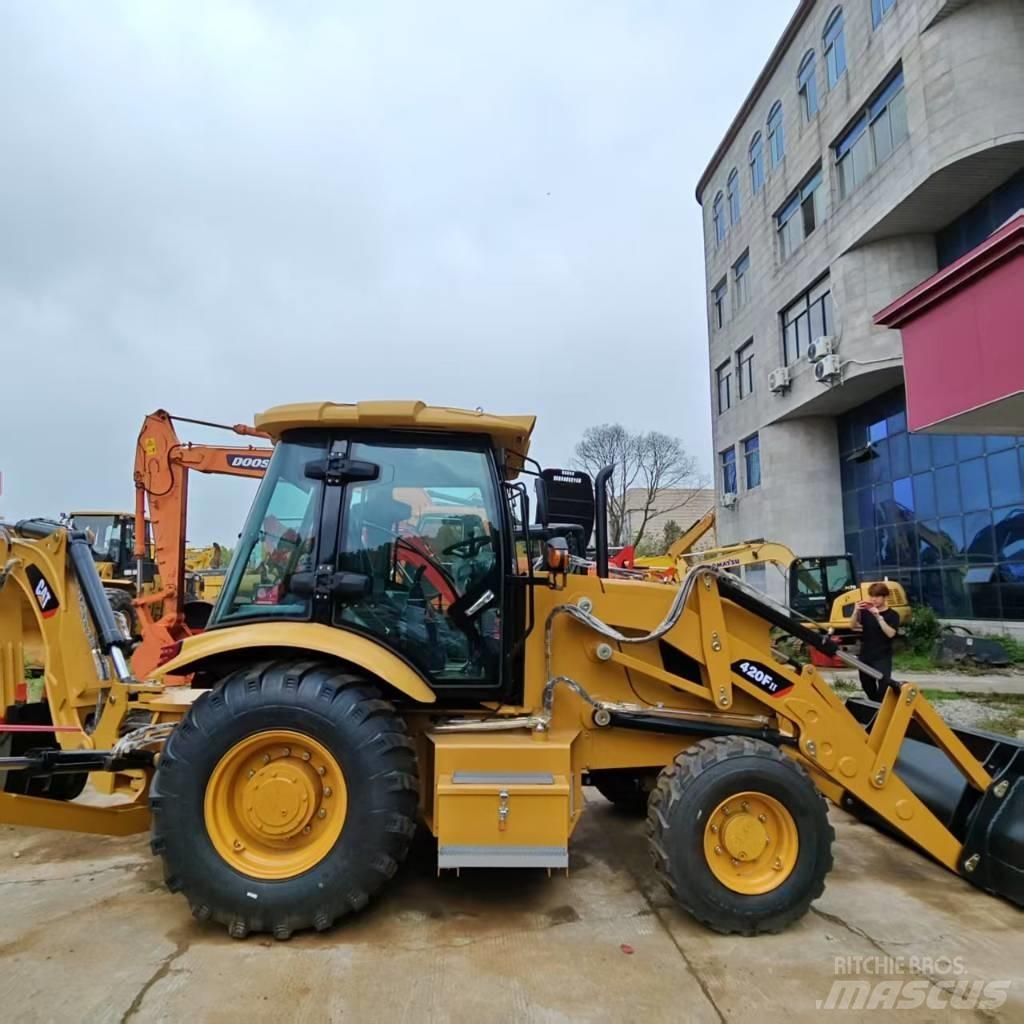 CAT 420 Retrocargadoras