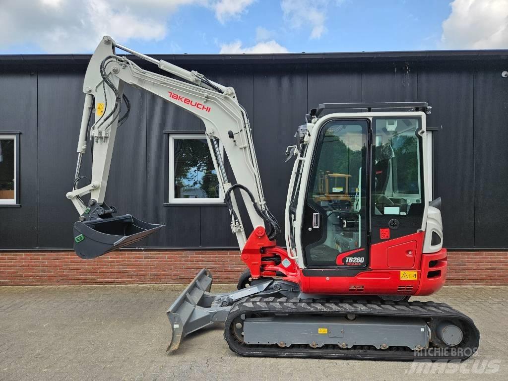 Takeuchi TB 260 Mini excavadoras < 7t