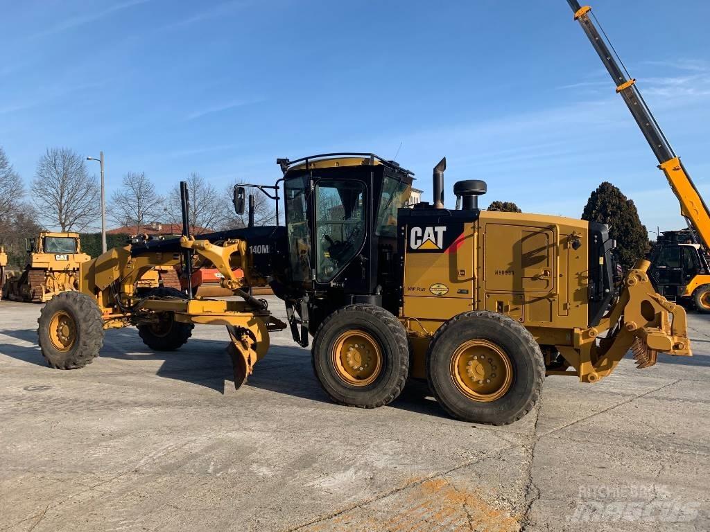 CAT 140 M 2 Motoniveladoras