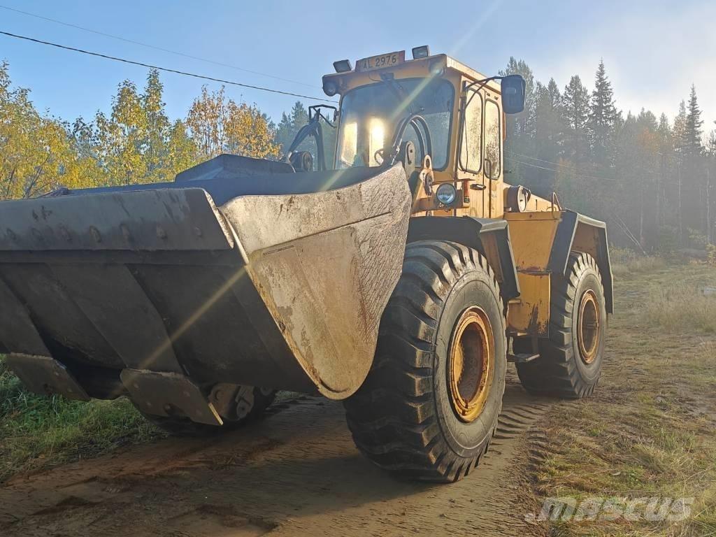 Volvo BM 4500 Cargadoras sobre ruedas