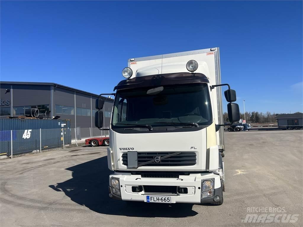 Volvo FL 240 4X2 Camiones caja cerrada
