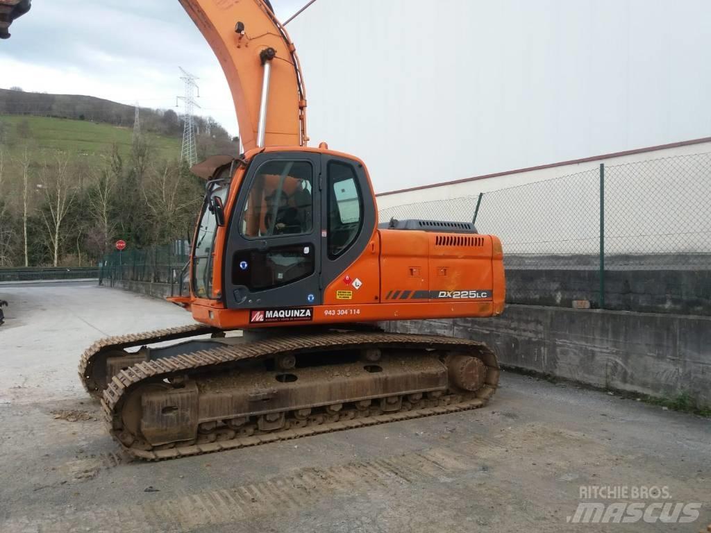 Doosan DX 225 LC Excavadoras de cadenas