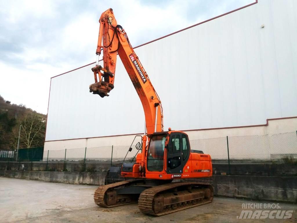 Doosan DX 225 LC Excavadoras de cadenas