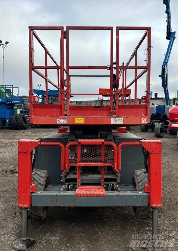 SkyJack SJ 6832 RT Plataformas tijera