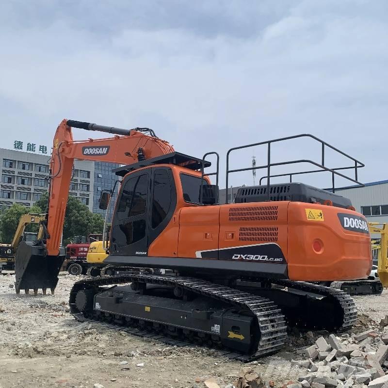 Doosan DX 300 Excavadoras de cadenas