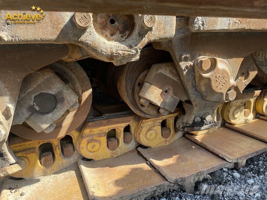 CAT D 9 T Buldozer sobre oruga