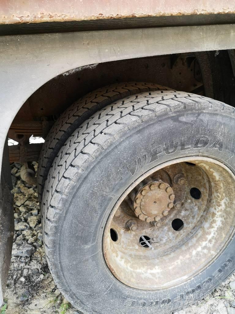 Iveco ML 80 E Camiones plataforma