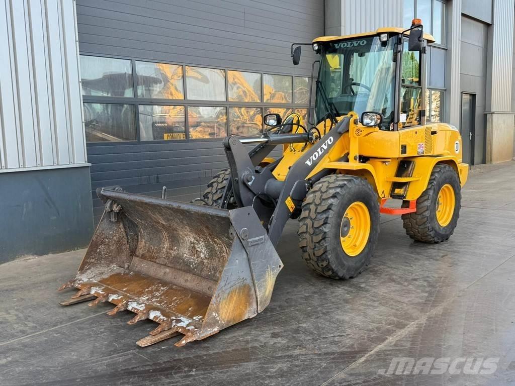 Volvo L30G Cargadoras sobre ruedas