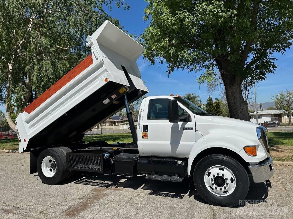 Ford F 750 SD Camiones bañeras basculantes o volquetes