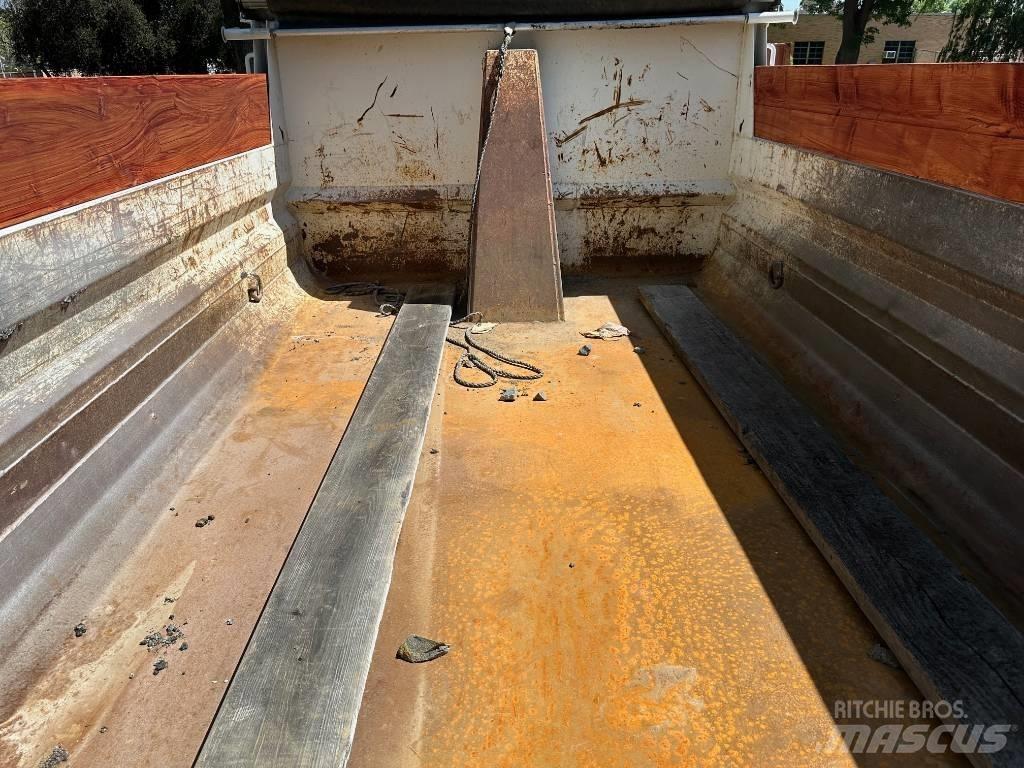 Ford F 750 SD Camiones bañeras basculantes o volquetes