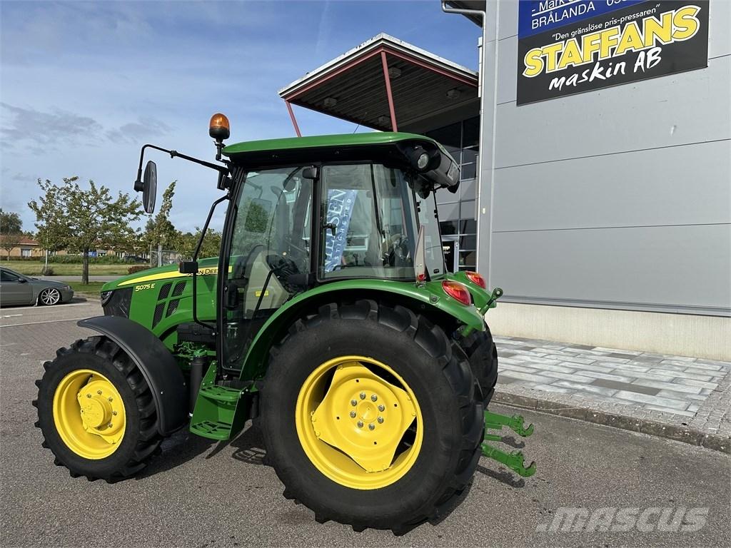 John Deere 5075 E Tractores