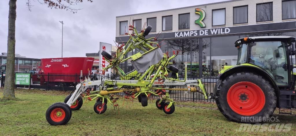 CLAAS Volto 1320 T Rastrillos y henificadores