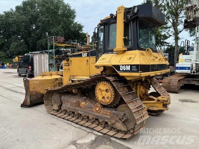 CAT D 6 M XL Buldozer sobre oruga