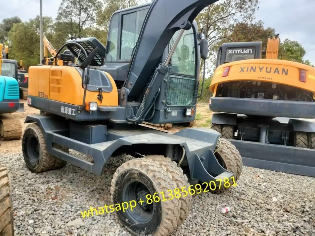 Xinyuan XYB75W-9 Excavadoras de ruedas
