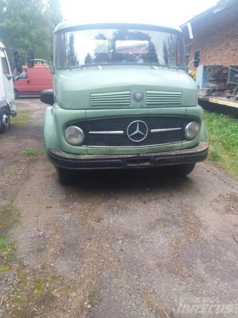 Mercedes-Benz 1113 Camiones bañeras basculantes o volquetes