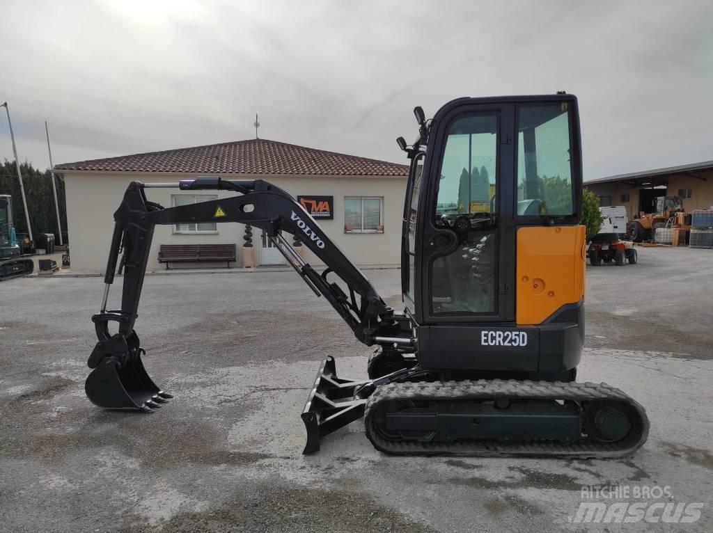 Volvo ECR 25 D Mini excavadoras < 7t