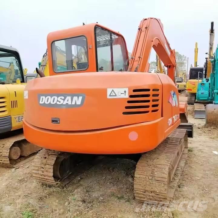 Doosan DH 70-7 Excavadoras de cadenas