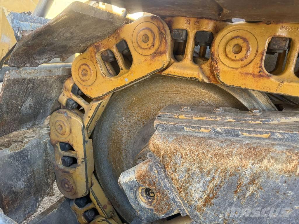CAT D 6 T XL Buldozer sobre oruga