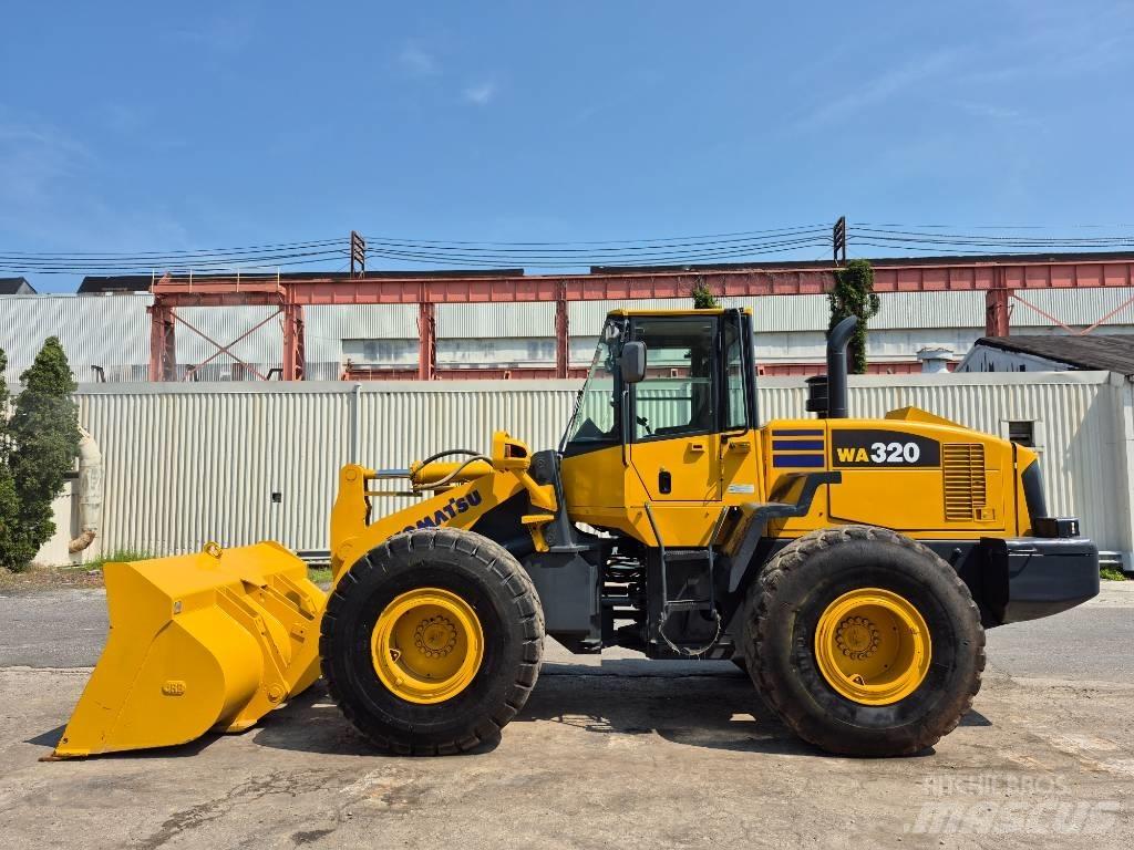 Komatsu WA 320-5 Cargadoras sobre ruedas