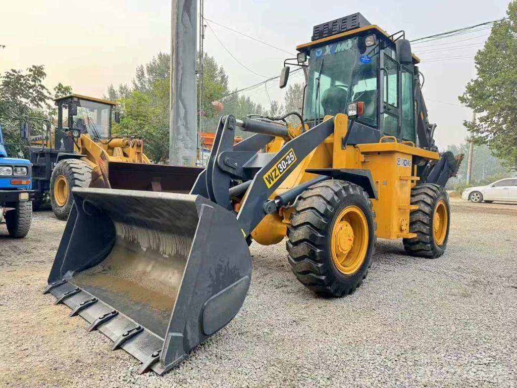 XCMG WZ 30-25 Retrocargadoras