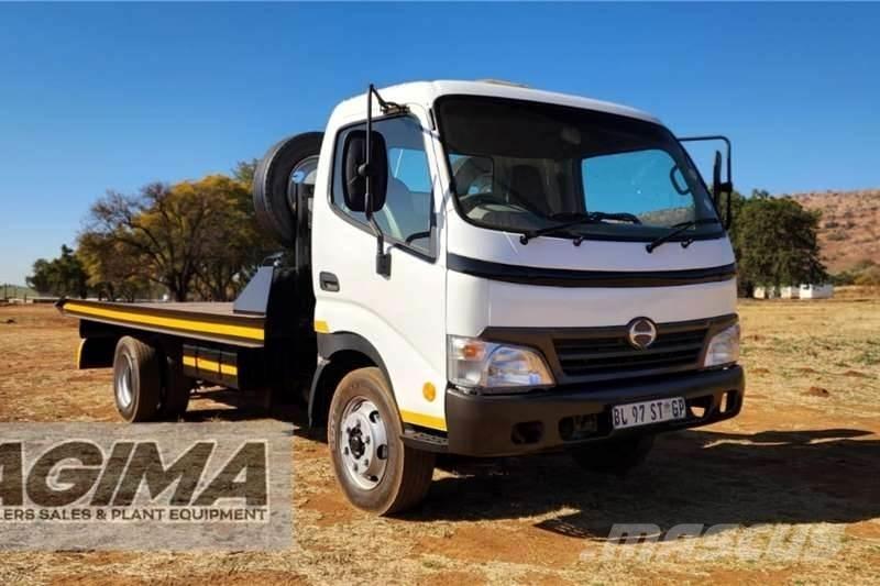 Hino 300 Roll Back Otros camiones